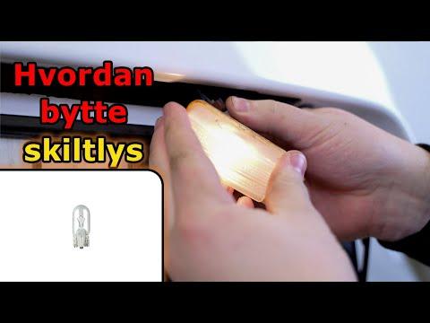 Nissan Leaf: Hvordan bytte pære i skiltlys