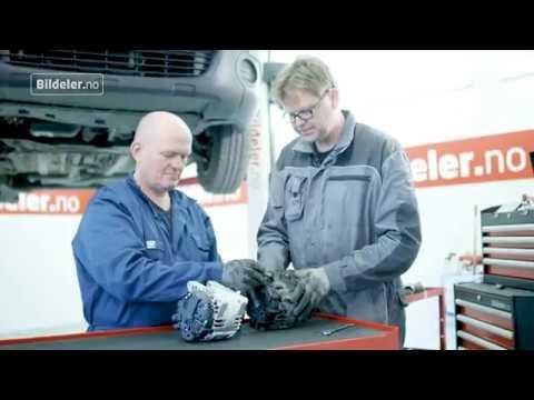 Jan Erik Larssen bytter dynamo, sammen med Bildeler.no